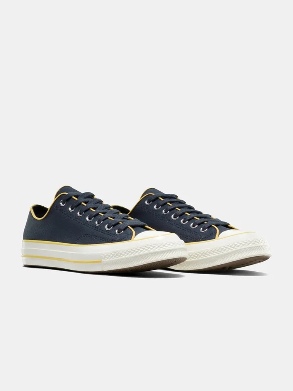 Converse Men Chuck 70 Canvas & Cotton Low Top Sneaker